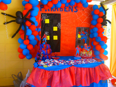 decoracao-com-tnt-de-homem-aranha