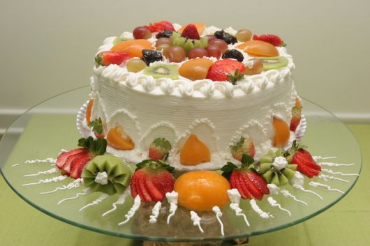 bolo de frutas