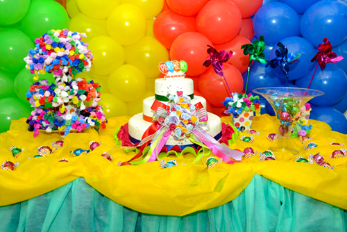 tnt-e-baloes-na-decoracao