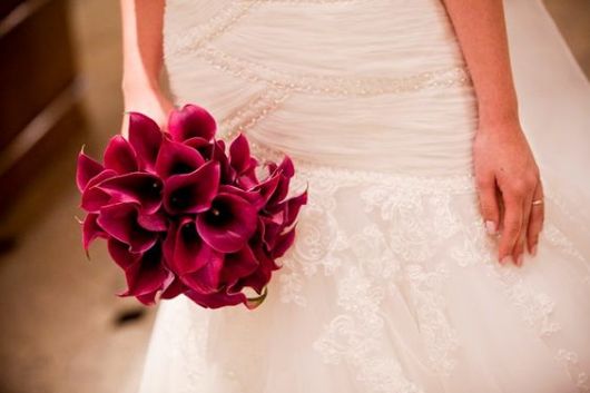 Buquê de Copos de Leite cor roxa