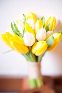 buque de tulipas amarelas 1