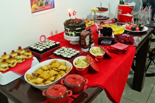Festa Coca Cola em casa