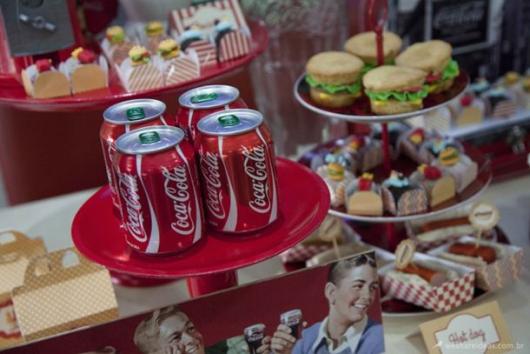 decorar uma Festa Coca Cola