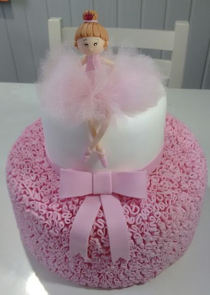 bolo decorado com tule