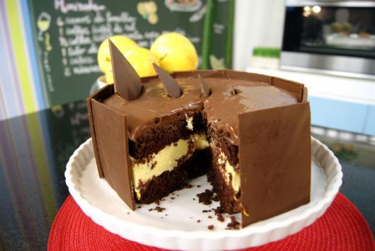 bolo de chocolate e maracujá