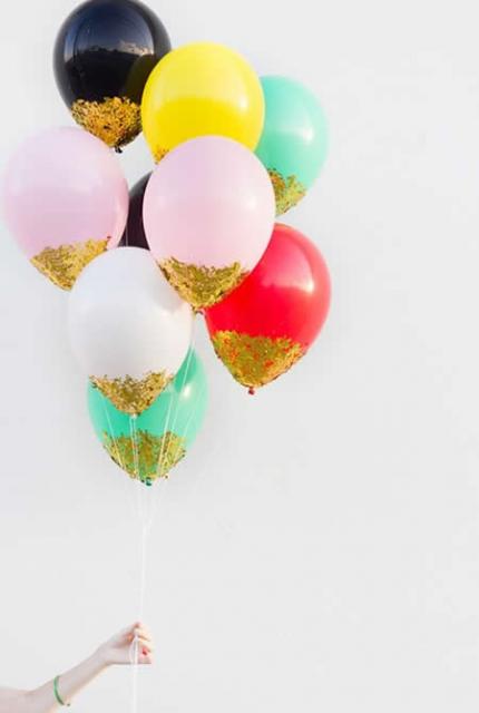 bexigas decoradas com glitter