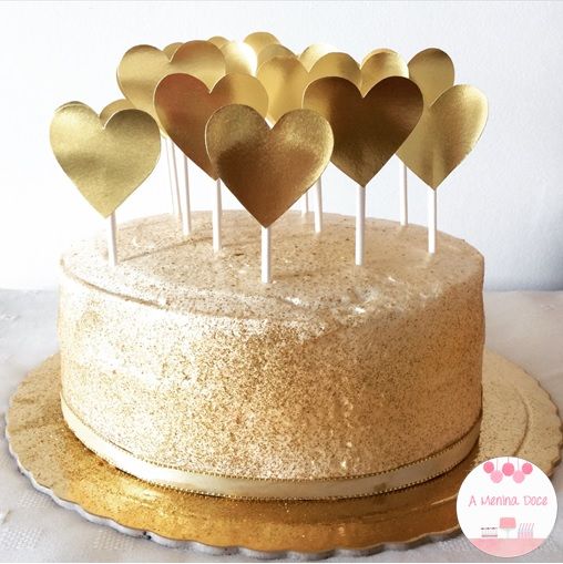 mini bolo dia dos namorados dourado