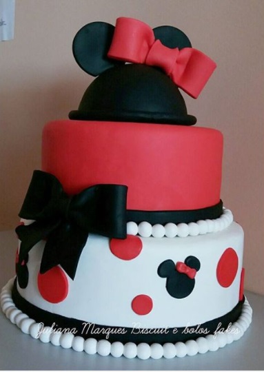 bolo 2 andares Minnie