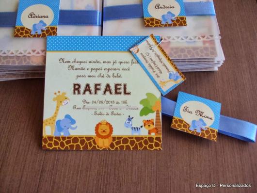 Convites safari com fecho de fita