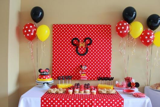 Balões Presos com Fitilhos 