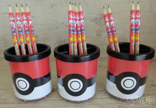 porta lápis de pokébola 