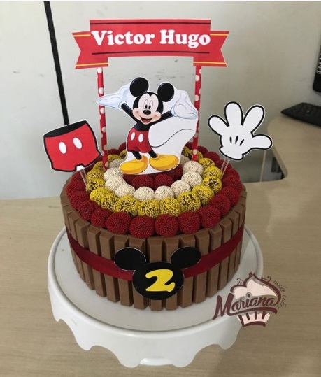 bolo Kit Kat simples