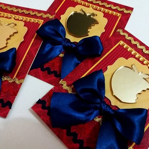 Convites de festa à fantasia sofisticado princesa