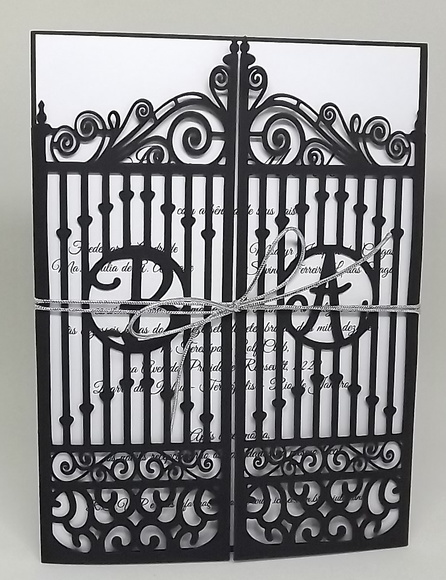 Convites de Noivado Simples arabesco preto e branco simples