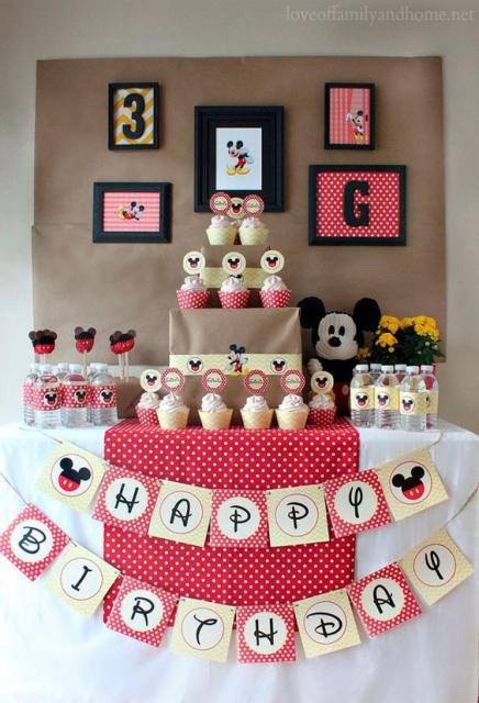 festa pequena Mickey