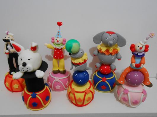 Lembrancinhas com tema circo animais biscuit