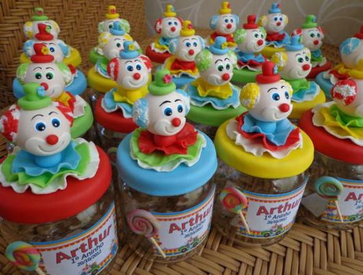Lembrancinhas com tema circo potinho de balas