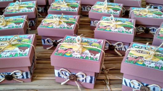 Lembrancinhas Fazendinha caixinha MDF adesivado