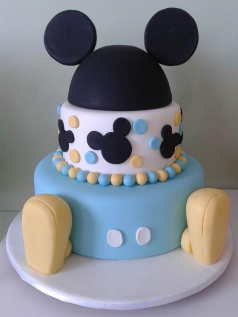Bolo do Mickey baby.
