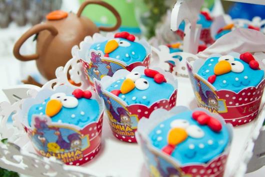 Cupcake galinha pintadinha com wrapper