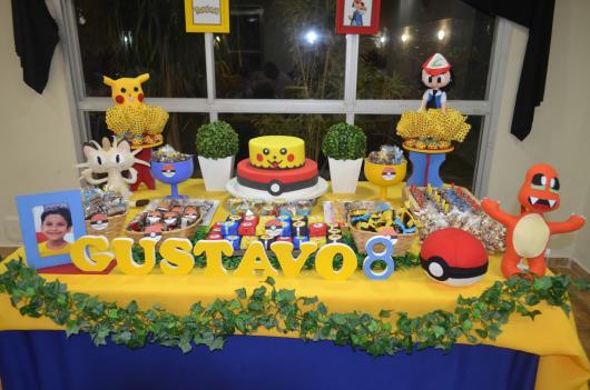 festa Pokémon divertida em casa