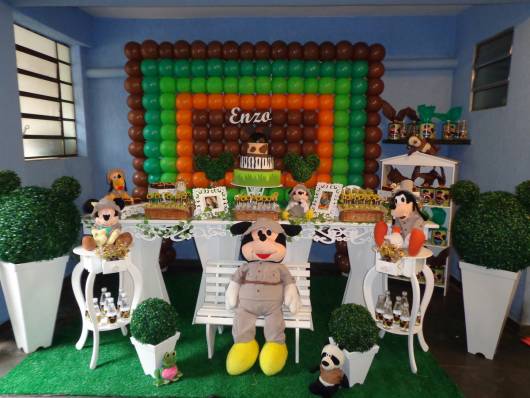 Festa Safari Mickey com balões