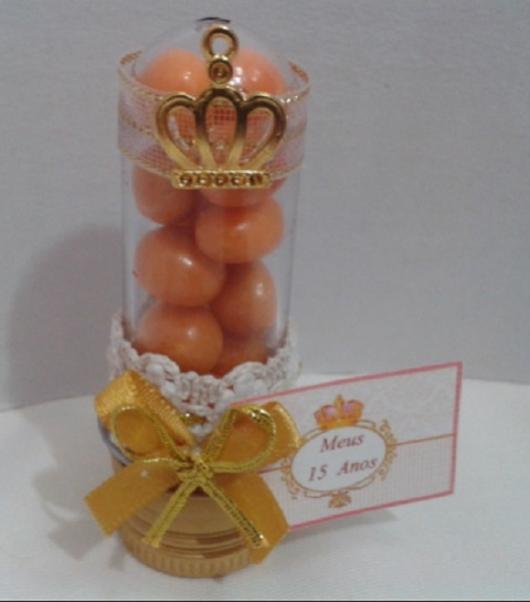 Lembrancinhas de 15 Anos dourada tubete
