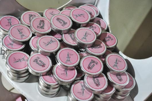 Lembrancinhas de 15 Anos París latinha de alúminio personalizada