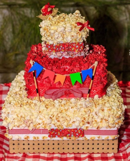 bolo quadrado 3 andares