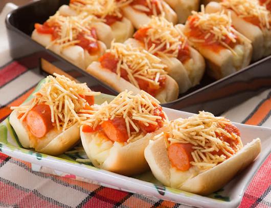 Chá de Bebê Simples cardápio mini hot dog