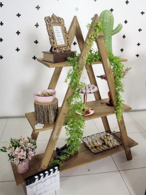 Chá de Casa Nova decoração rústica com cactos