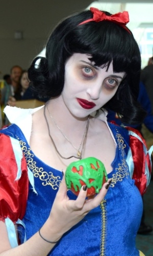 Fantasia Branca de Neve para dia das bruxas