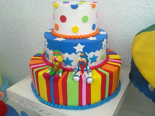 Festa Patati Patatá bolo fake de EVA