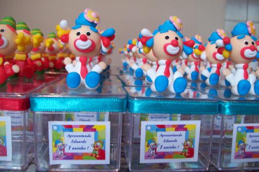 Festa Patati Patatá caixa de acrílico com aplique de biscuit