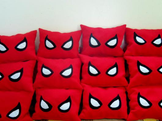 Lembrancinhas Homem-Aranha almofadinhas de feltro