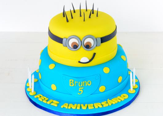 bolo dos minions 2 andares