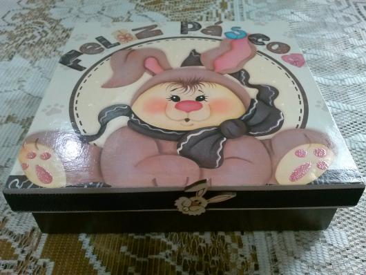 Cesta de Páscoa de Caixa de Sapato com decoupage de coelho