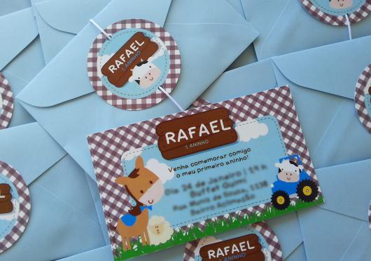 Convites Fazendinha cartão com envelope azul