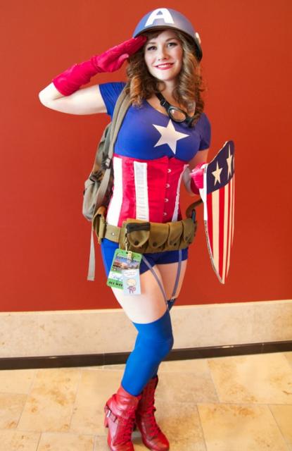 Fantasia Capitão América Feminina com bota cano curto
