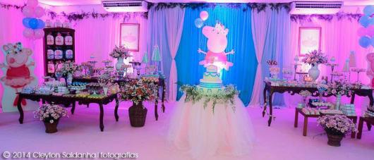 Decoração Festa Peppa Pig Princesa com mobiliário completo e painel da personagem