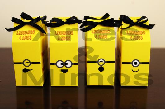 Lembrancinha com Caixa de Leite para aniversário com tema Minions