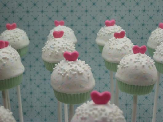 Pop Cake de Leite Ninho com formato de cupcake