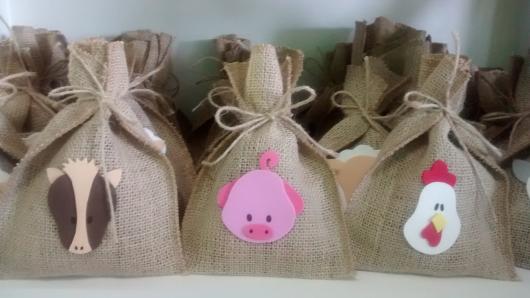 Saquinhos para Lembrancinhas de juta com tema fazendinha