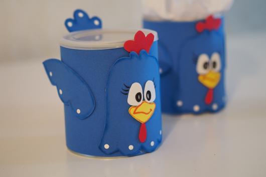 lembrancinhas com lata de leite galinha pintadinha