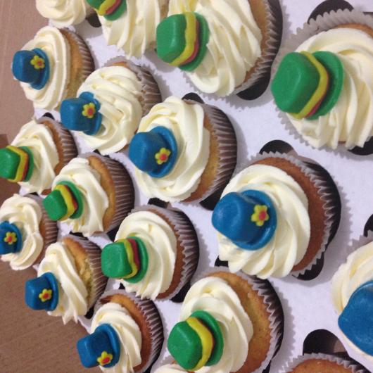 Cupcake Patati Patatá de leite com ganache