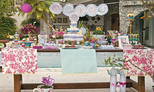 Decoração de Chá de Bebê de menina ao ar livre
