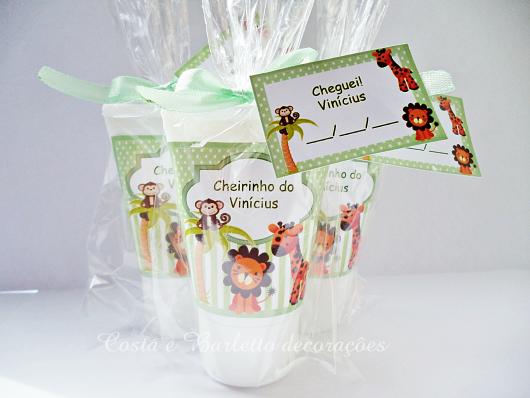 Lembrancinhas de Maternidade Safari hidratante para roupas