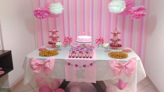 Painel de Flores de Papel crepom em tons de rosa