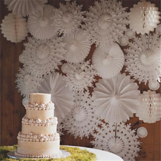 Painel de Flores de Papel para casamento com flores brancas