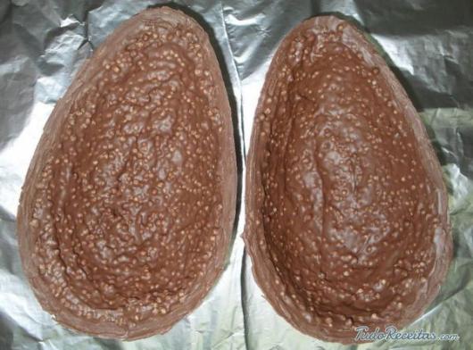 Receitas de Ovos de Páscoa Simples com camada crocante